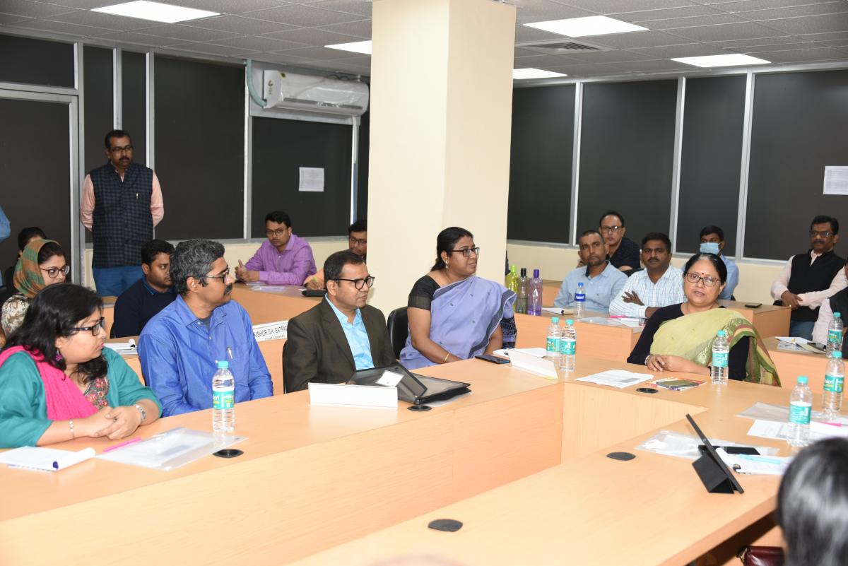 Workshop on Managing Research Data - Practice and Prospects