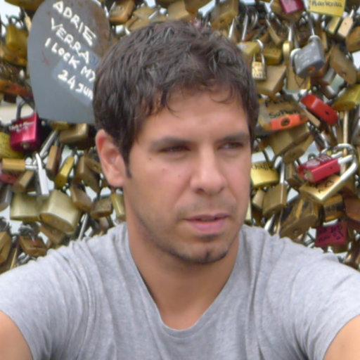 Javier M. Buldú